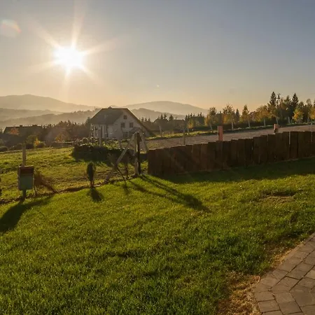 Lesna * 利马诺瓦