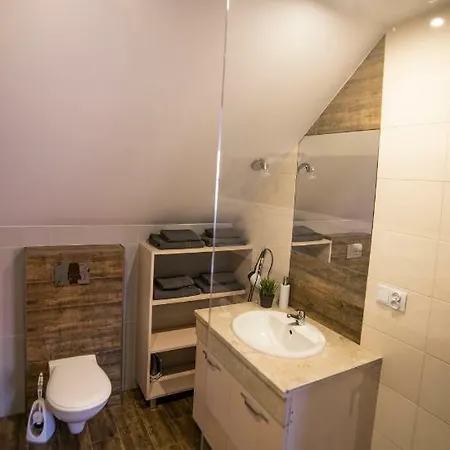 Lesna 公寓 利马诺瓦